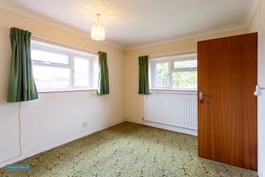 Bedroom- click for photo gallery